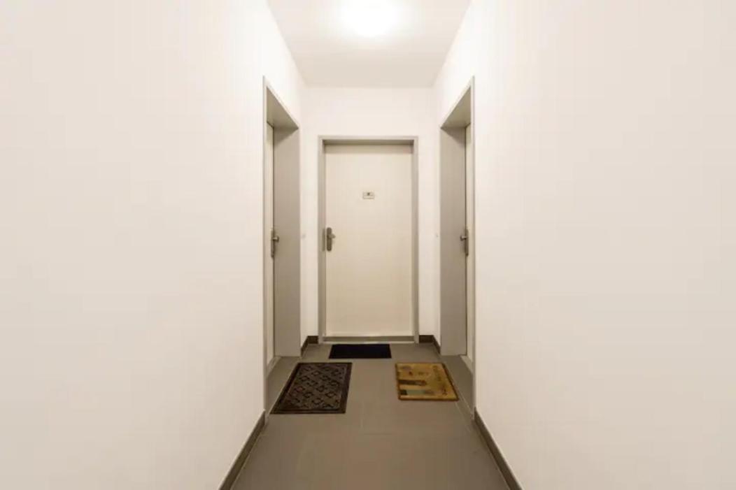 Near Lake Fully Furnished Beautiful Apartment Wina Bagian luar foto
